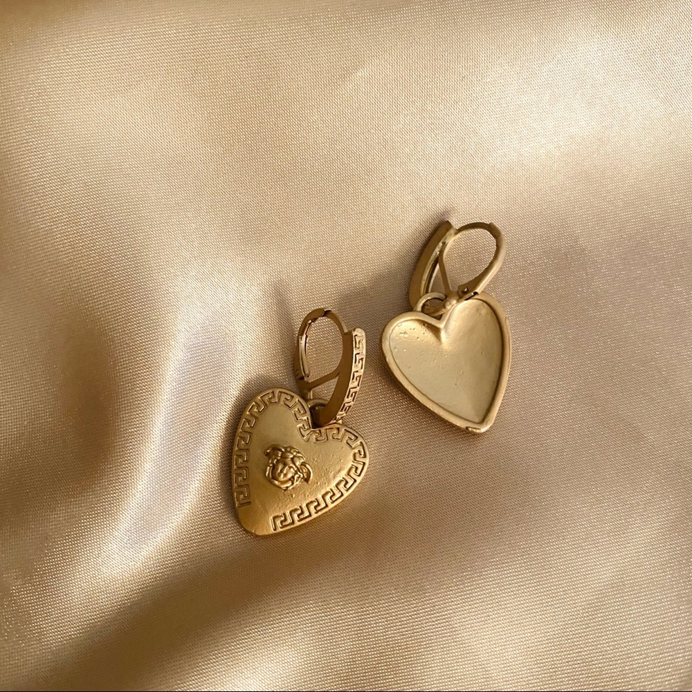 Roman Art Portrait Heart Huggie Earrings - Picture 3 of 12